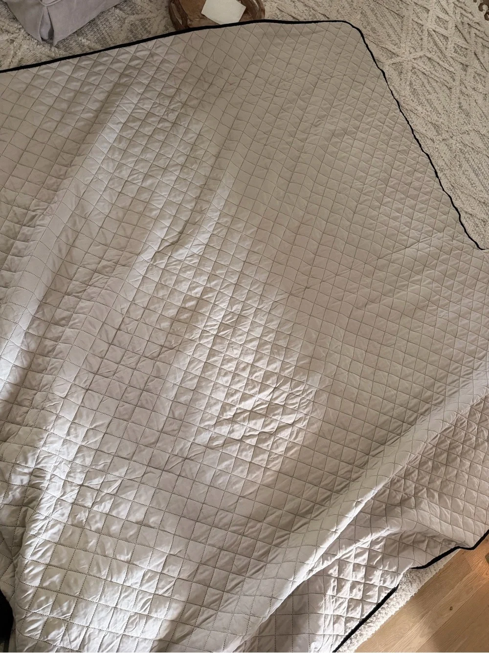 N/A reversible sofa
